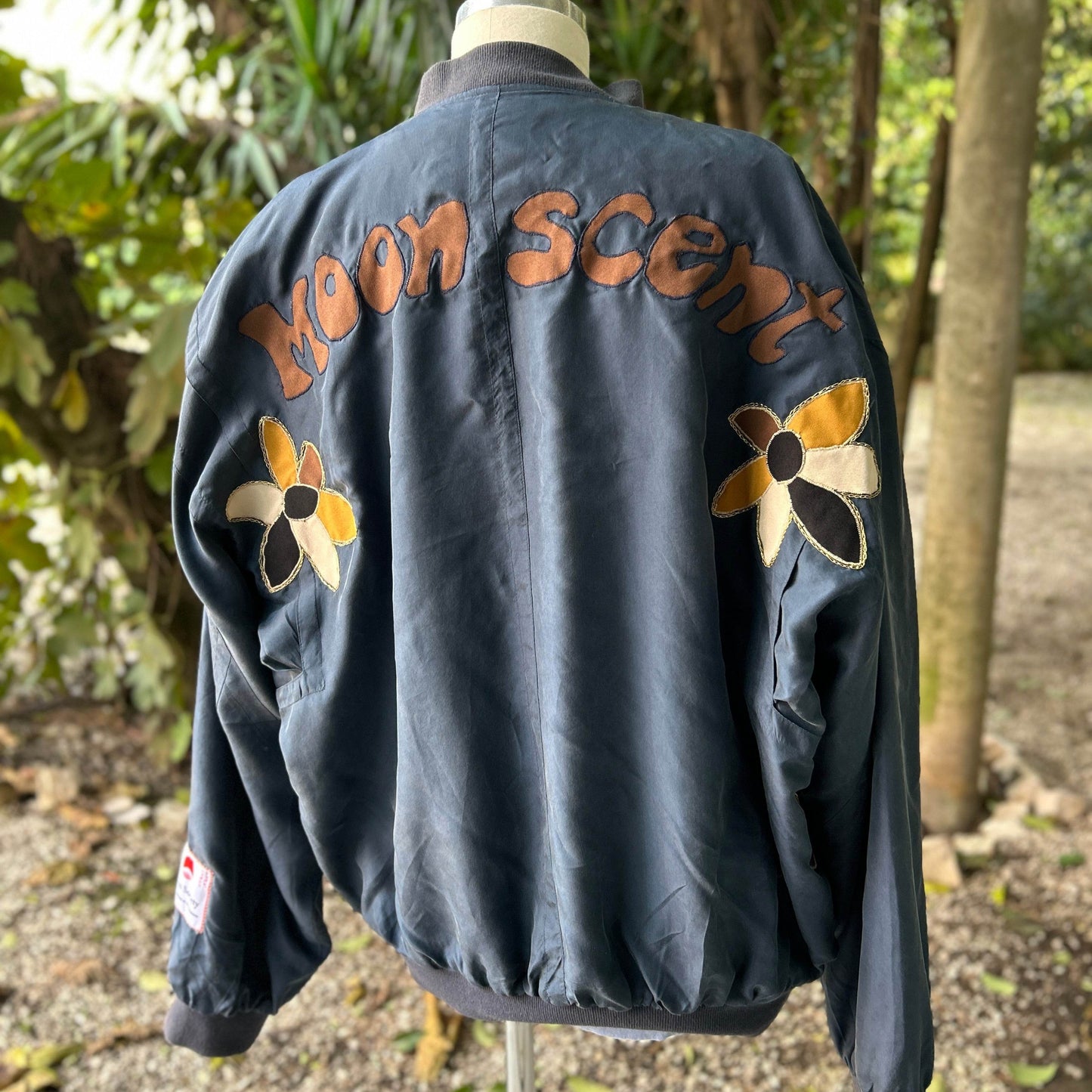 Bombers-Moon scent