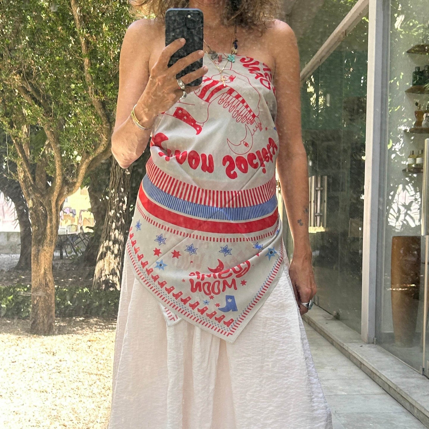 Large scarf