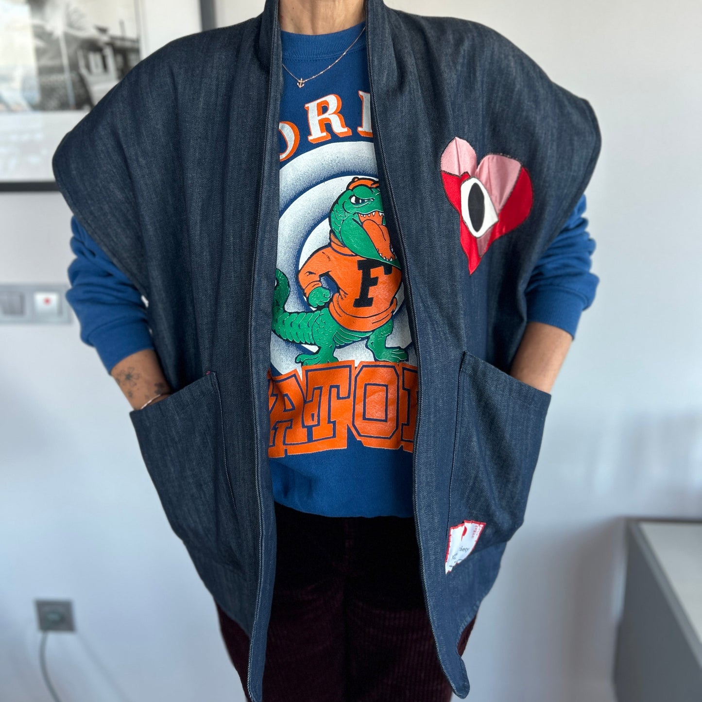 HOT CHILD sleeveless jacket