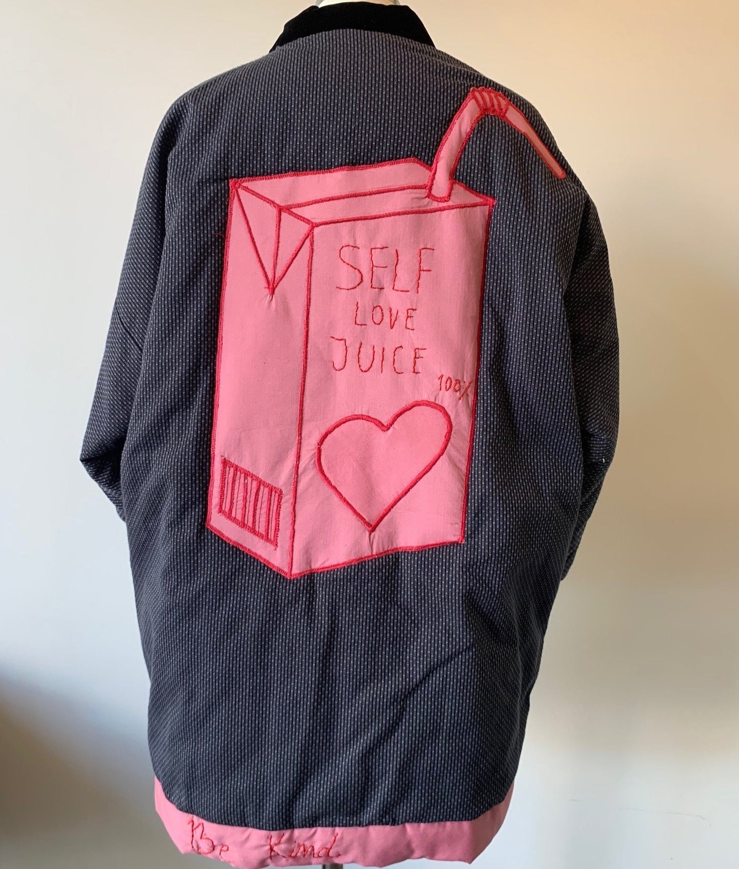 Hanten black- Embroidery SELF LOVE